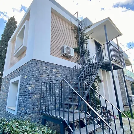 Marvelous Flat With Balcony And Modern Interior Design In Bodrum, Mugla Ortakentyahşi